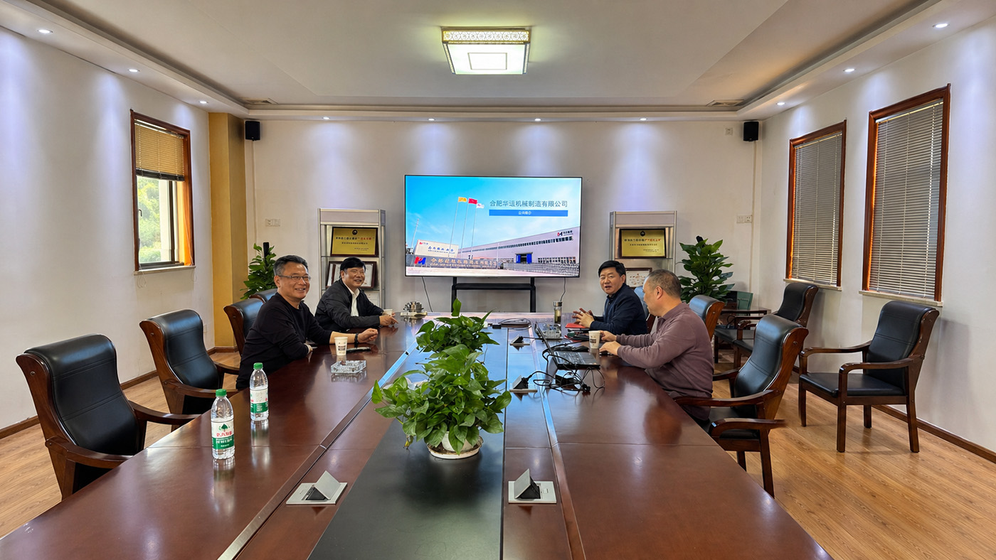 全國政協委員、著名泵閥專家施衛東教授蒞臨華運機械考察調研